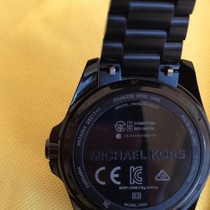 michael kors mkt 5005